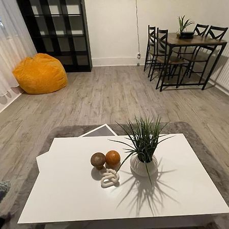 Comfortable 2 Bedroom On Tower Bridge Londen Buitenkant foto