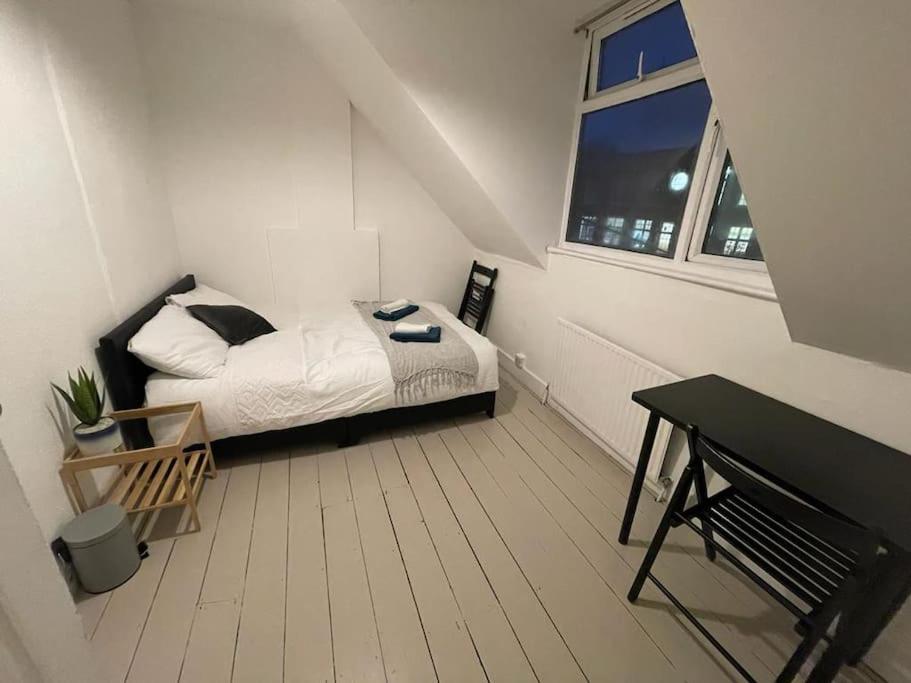 Comfortable 2 Bedroom On Tower Bridge Londen Buitenkant foto